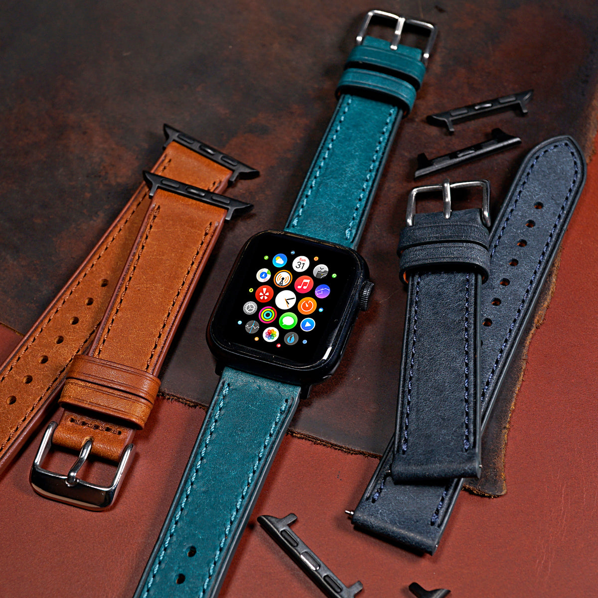 Apple Watch Seat Belt Nato Strap in Black with Black Buckle (42, 44, 4 –  Nomad Watch Works Intl
